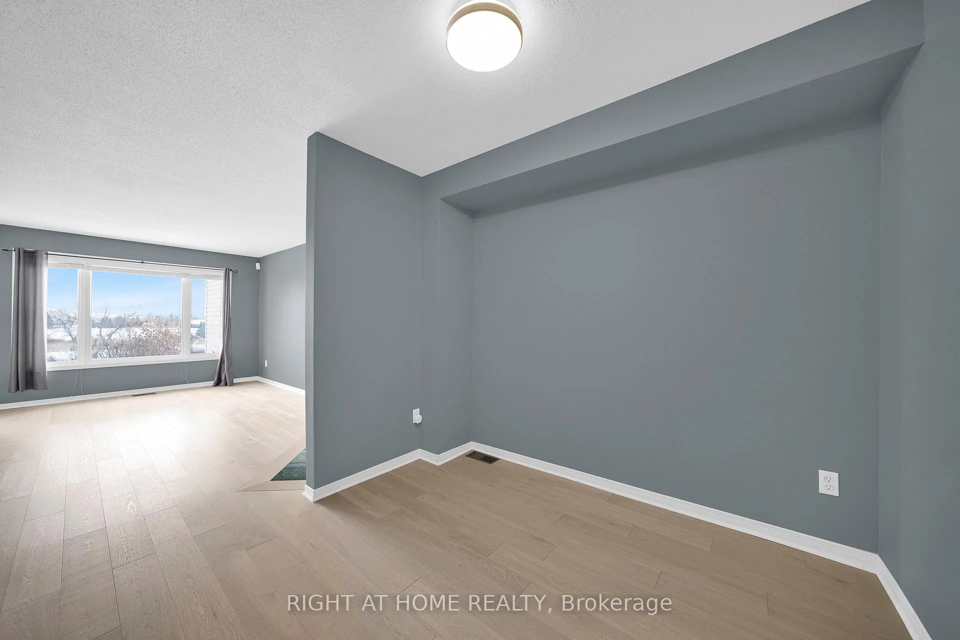 Photo 3 of 175 Kincardine Drive, Ottawa, Kanata - Glencairn/Hazeldean — HOMEH