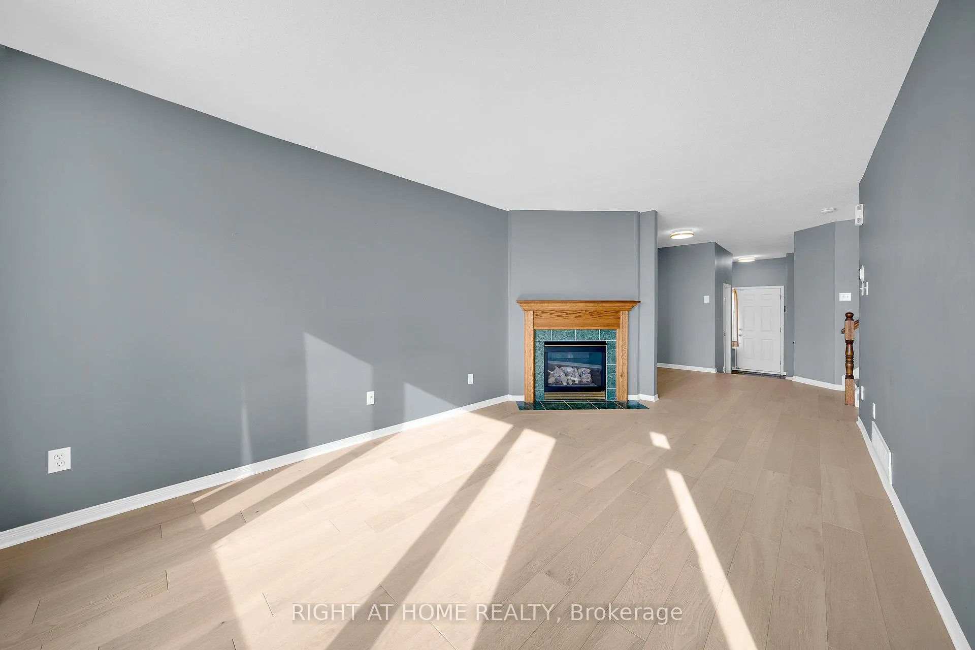Photo 5 of 175 Kincardine Drive, Ottawa, Kanata - Glencairn/Hazeldean — HOMEH