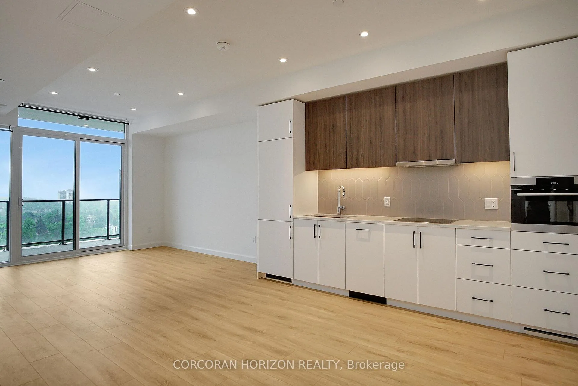 Photo 1 of Unit 1602, 741 King Street W, Kitchener — HOMEH