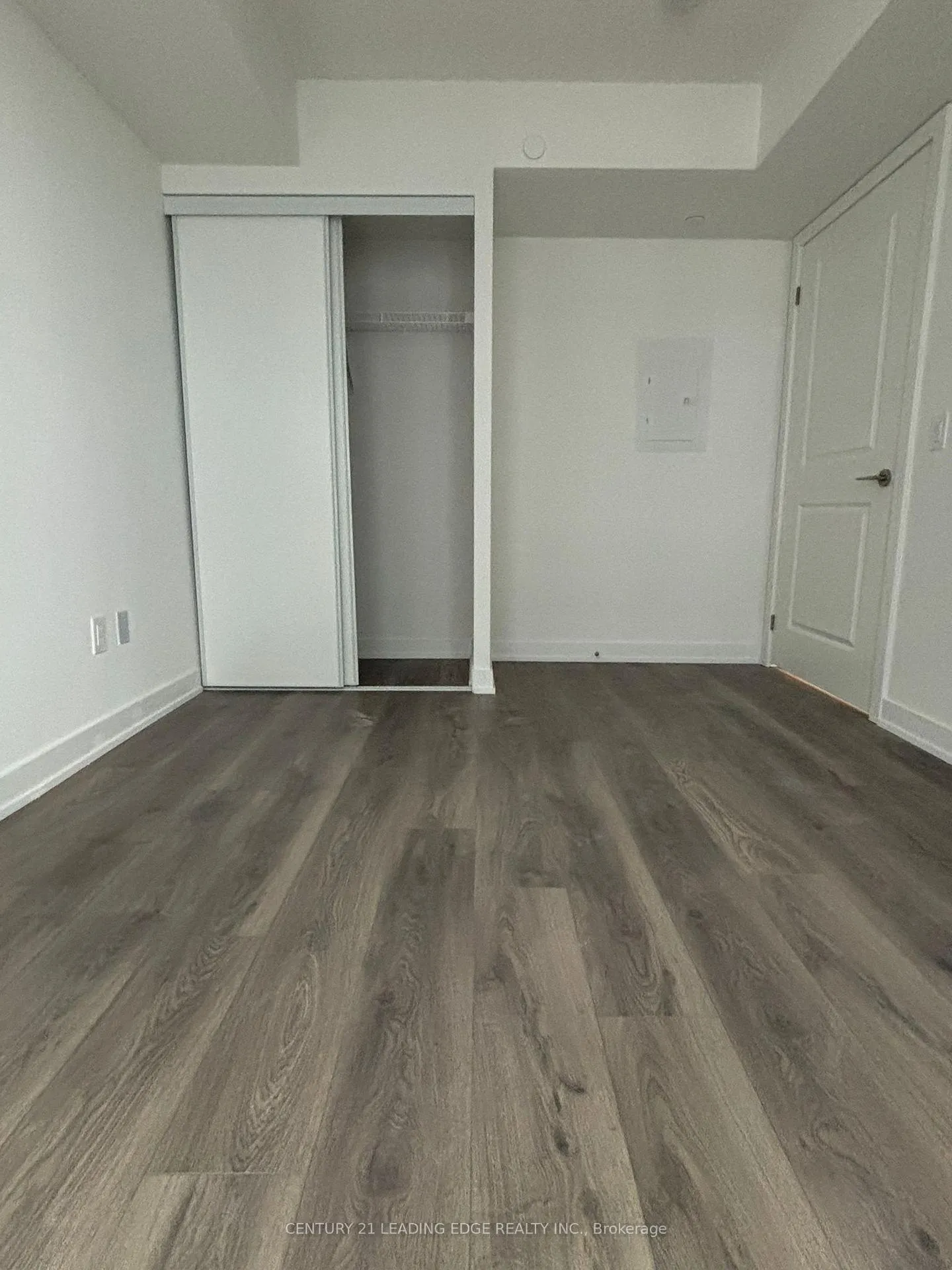 Photo 3 of Unit 1101, 1010 Sandy Beach Road SE, Pickering, Bay Ridges — HOMEH