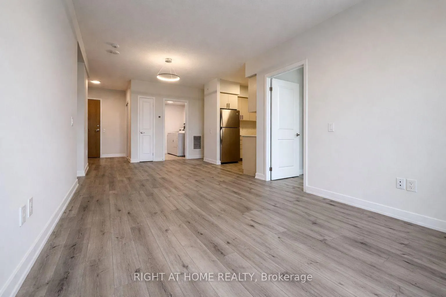 Photo 5 of Unit 423, 1475 Whites Road, Pickering, Woodlands — HOMEH
