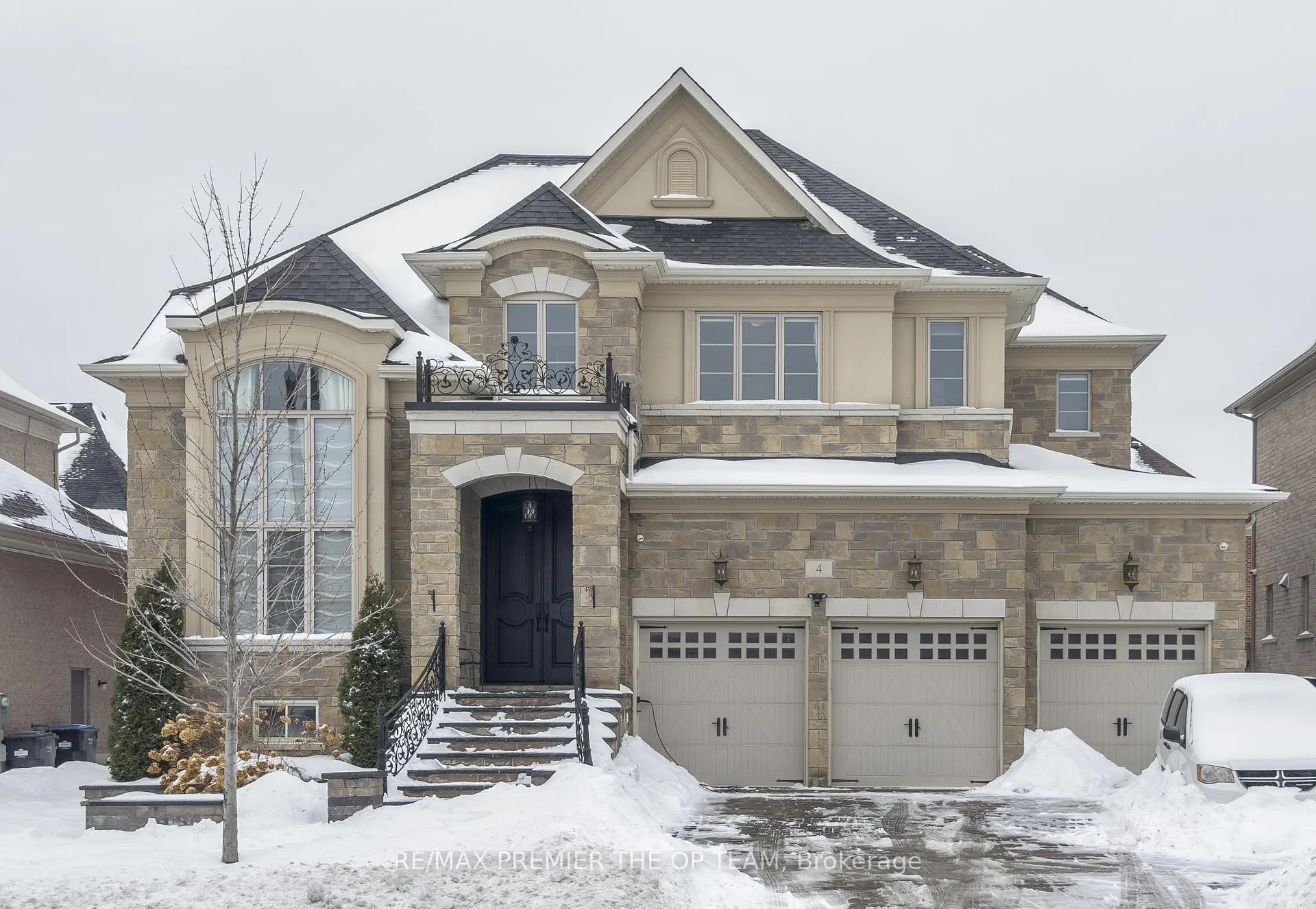Photo 1 of 4 John Carroll Drive, Brampton, Toronto Gore Rural Estate — HOMEH