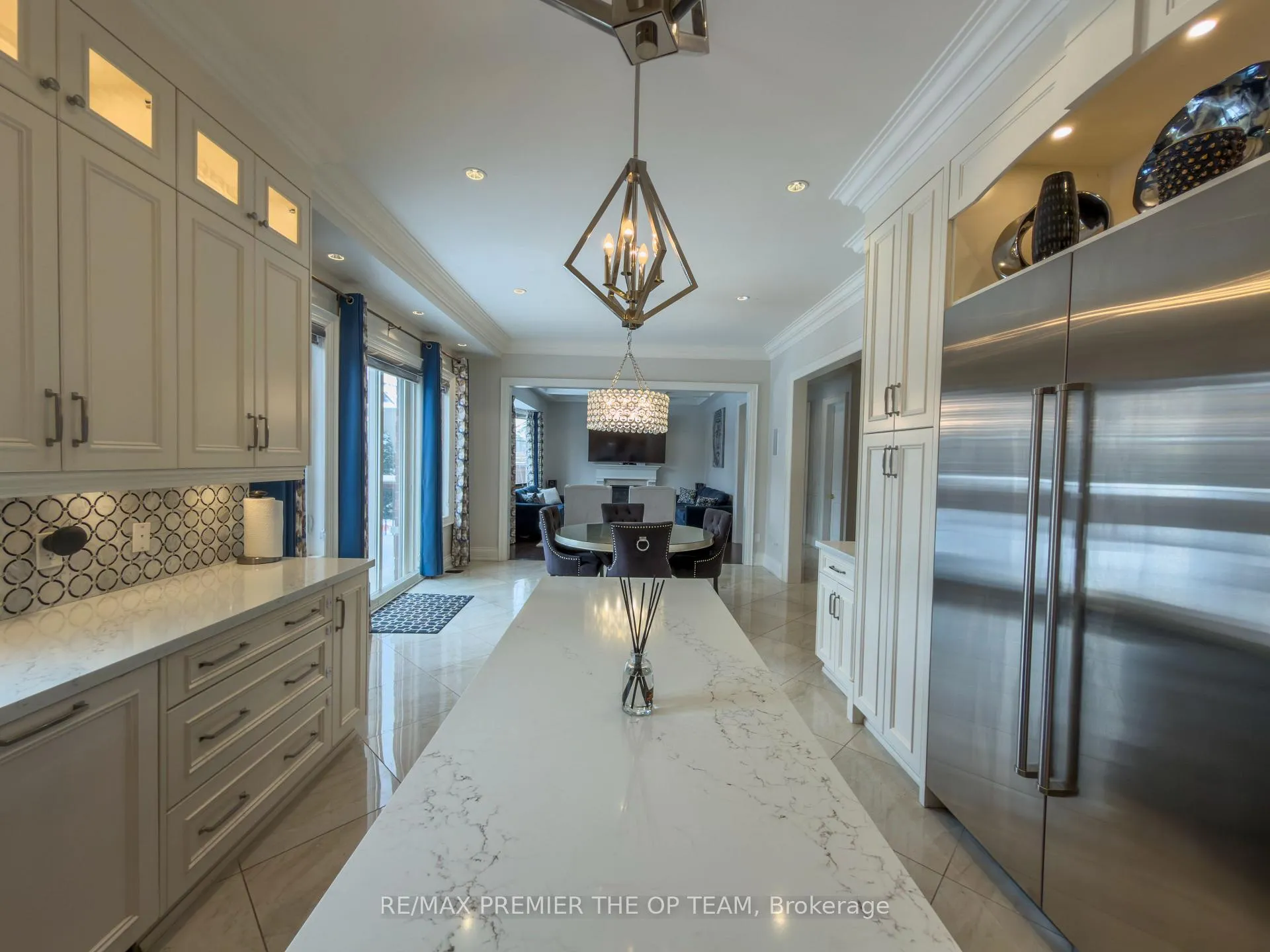 Photo 11 of 4 John Carroll Drive, Brampton, Toronto Gore Rural Estate — HOMEH