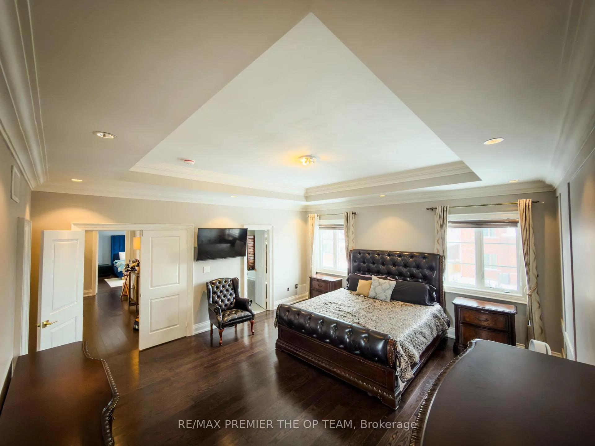 Photo 24 of 4 John Carroll Drive, Brampton, Toronto Gore Rural Estate — HOMEH