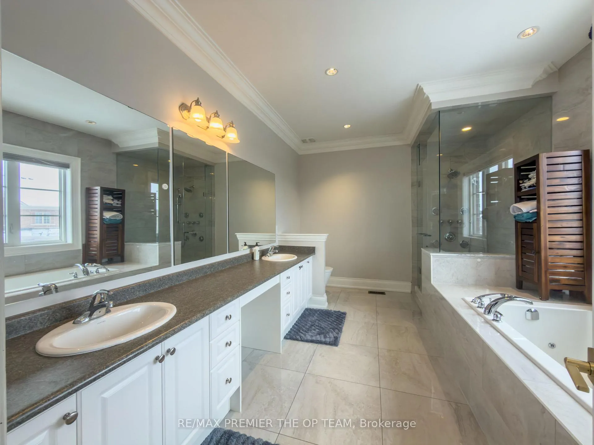 Photo 26 of 4 John Carroll Drive, Brampton, Toronto Gore Rural Estate — HOMEH