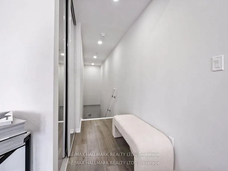 Photo 5 of Unit D09, 26 Bruce Street, Vaughan, East Woodbridge — HOMEH