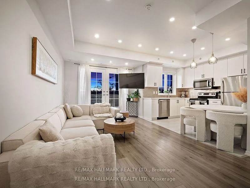 Photo 8 of Unit D09, 26 Bruce Street, Vaughan, East Woodbridge — HOMEH