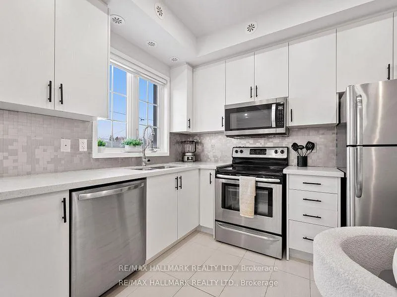 Photo 15 of Unit D09, 26 Bruce Street, Vaughan, East Woodbridge — HOMEH