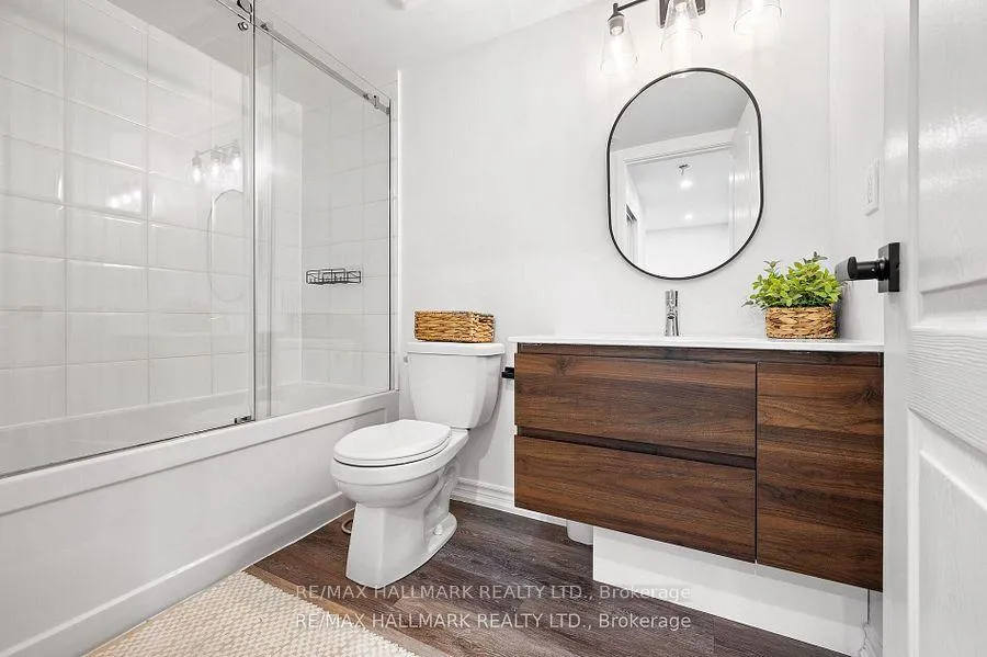 Photo 32 of Unit D09, 26 Bruce Street, Vaughan, East Woodbridge — HOMEH