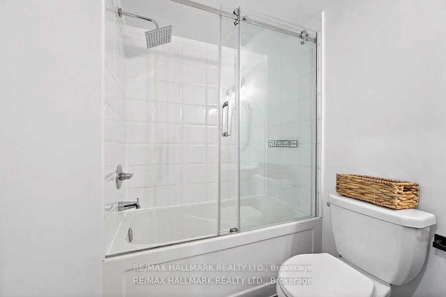 Photo 34 of Unit D09, 26 Bruce Street, Vaughan, East Woodbridge — HOMEH