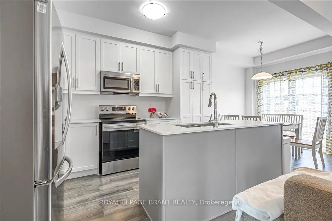 Photo 6 of 29 Bellhouse Avenue, Brantford — HOMEH