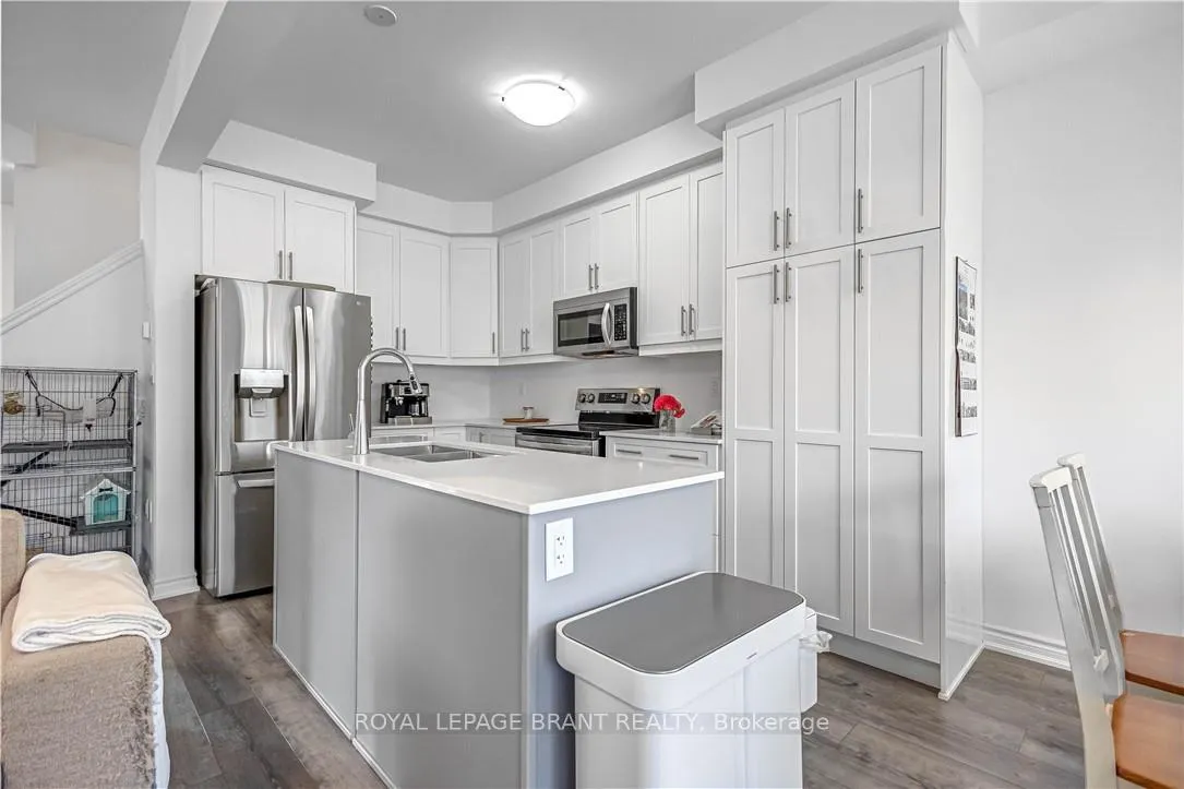 Photo 8 of 29 Bellhouse Avenue, Brantford — HOMEH