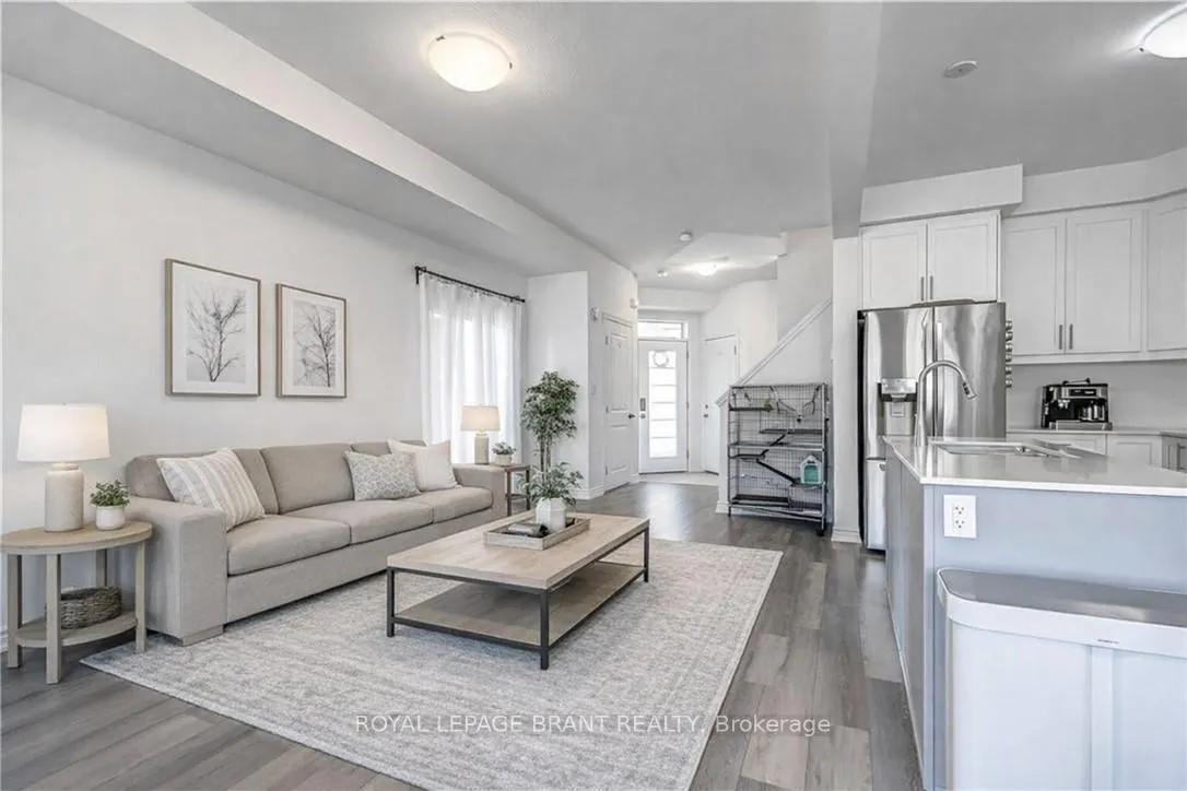 Photo 10 of 29 Bellhouse Avenue, Brantford — HOMEH