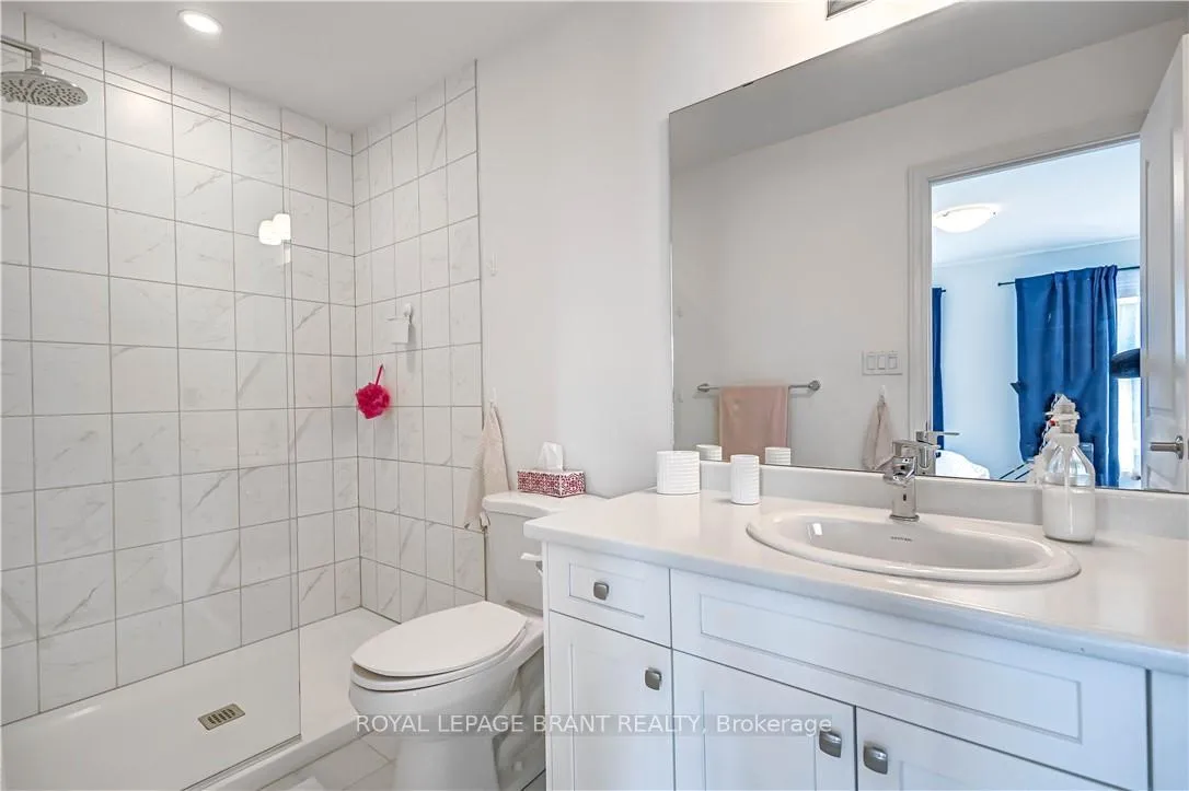 Photo 17 of 29 Bellhouse Avenue, Brantford — HOMEH