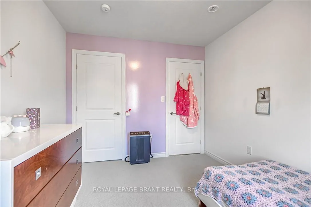 Photo 23 of 29 Bellhouse Avenue, Brantford — HOMEH