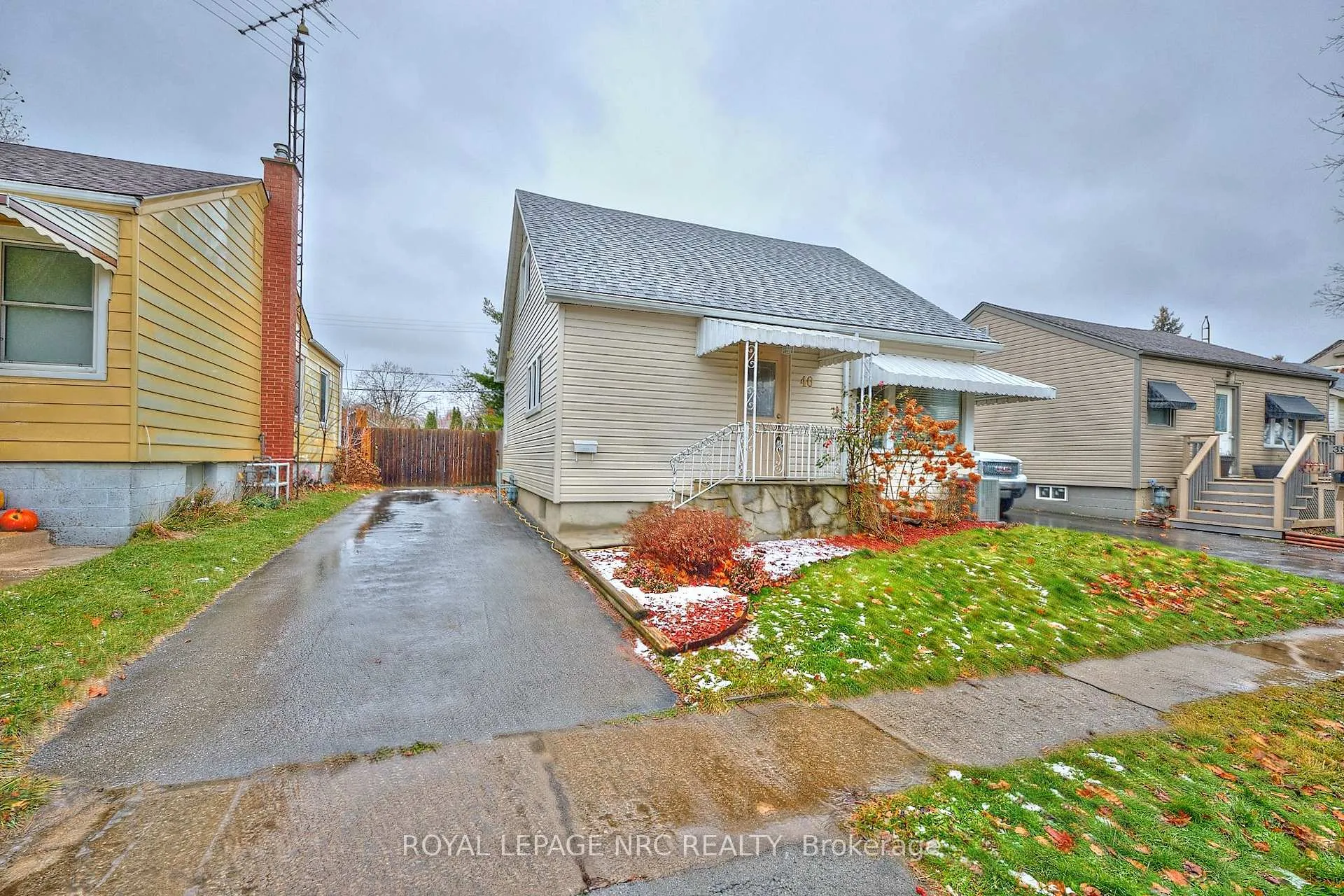 Photo 1 of 40 Shakespeare Avenue, St. Catharines, Haig — HOMEH