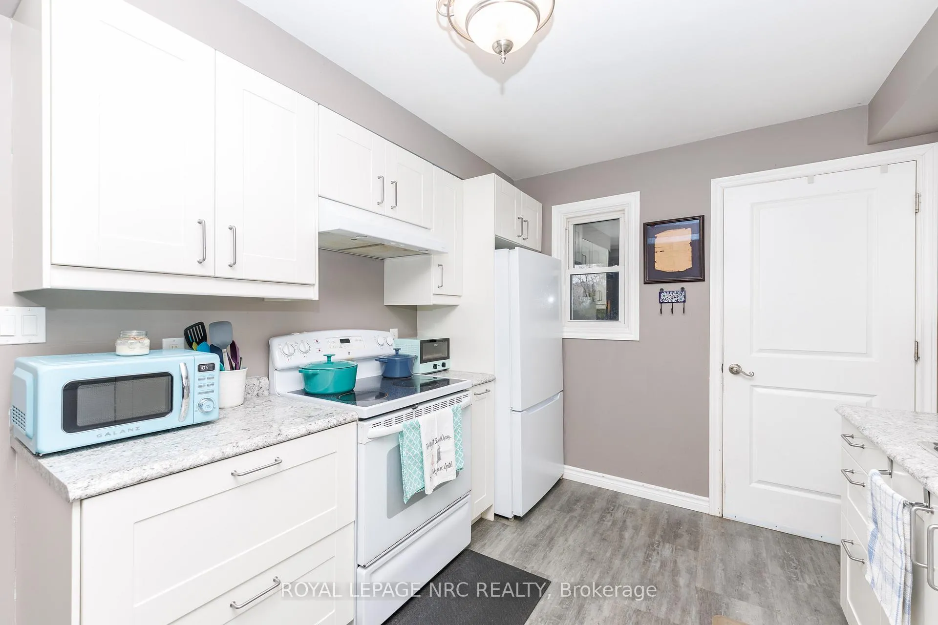 Photo 19 of 40 Shakespeare Avenue, St. Catharines, Haig — HOMEH