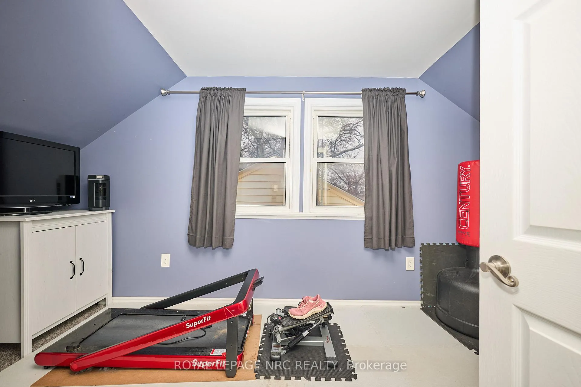 Photo 31 of 40 Shakespeare Avenue, St. Catharines, Haig — HOMEH