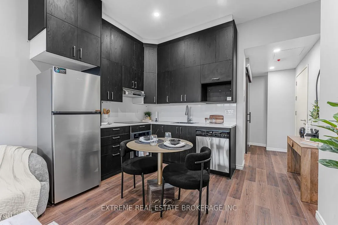 Photo 7 of Unit 401, 1 St. Paul Street, St. Catharines, Downtown — HOMEH