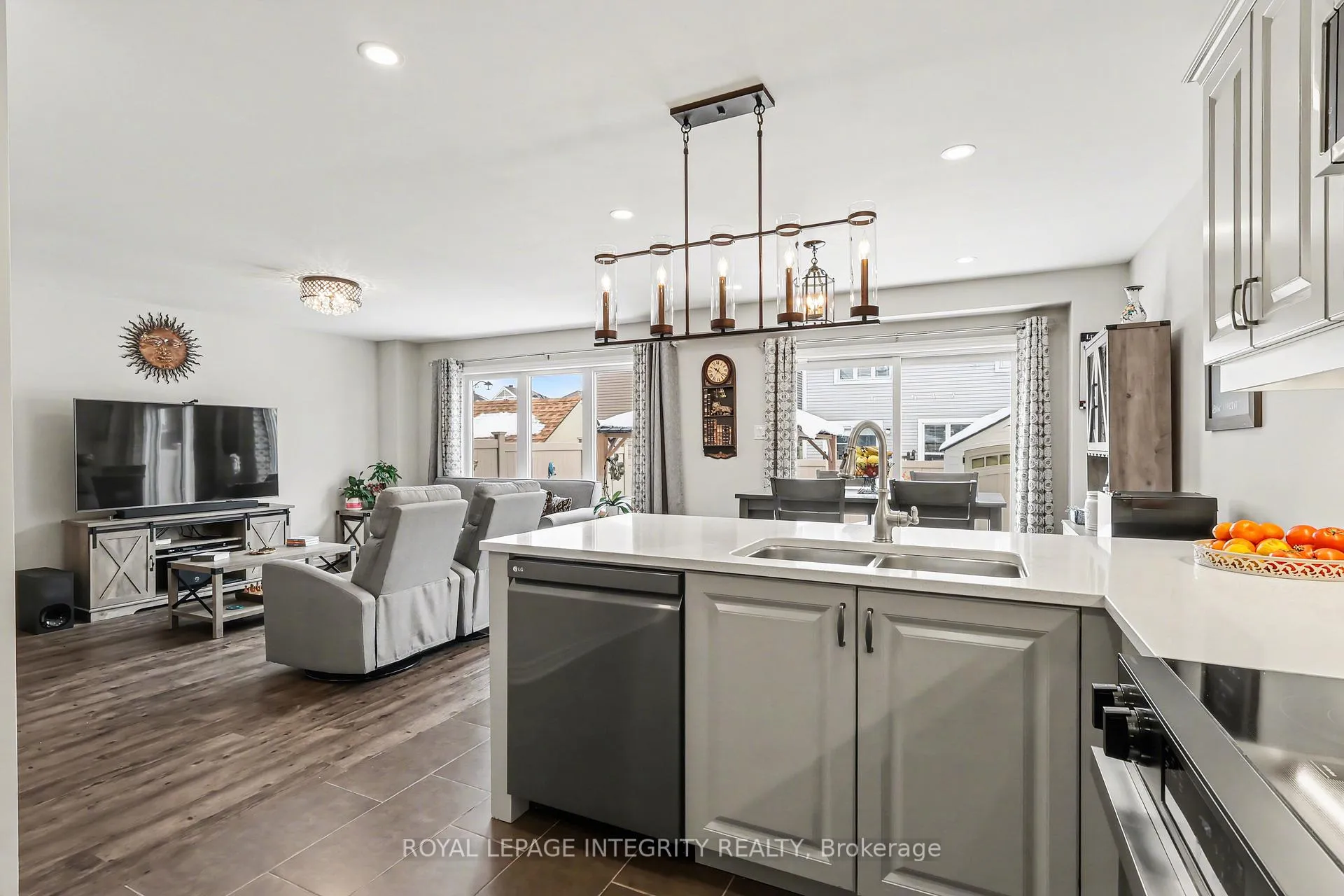 Photo 12 of 536 Arum Terrace, Ottawa, Avalon West — HOMEH