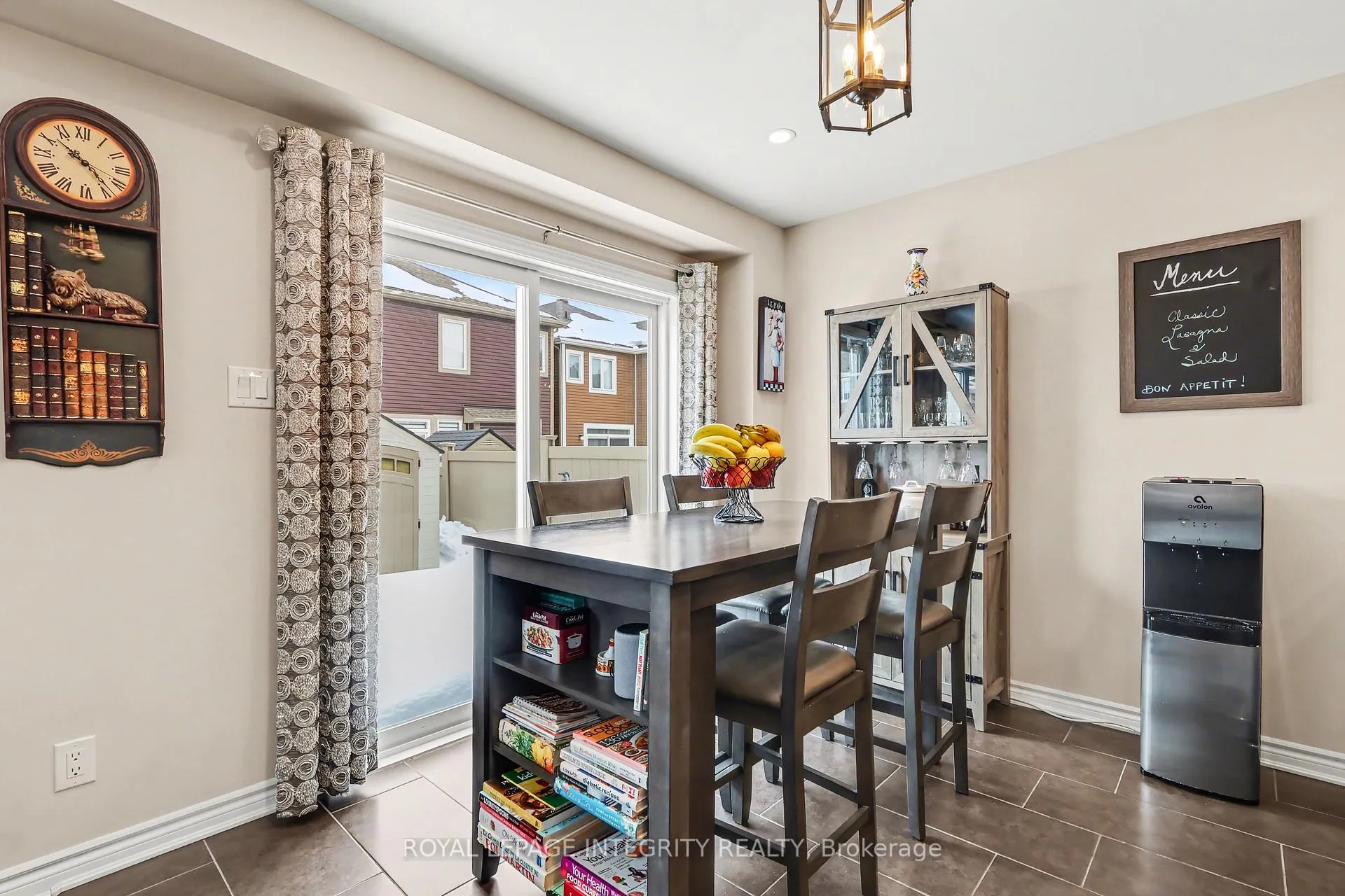 Photo 13 of 536 Arum Terrace, Ottawa, Avalon West — HOMEH