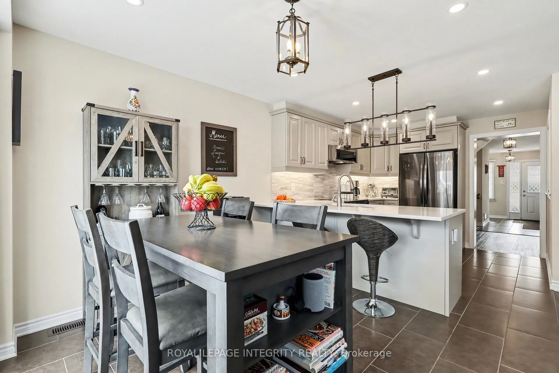 Photo 15 of 536 Arum Terrace, Ottawa, Avalon West — HOMEH