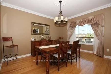 Photo 4 of 30 Mosswood Road, Vaughan, Patterson — HOMEH