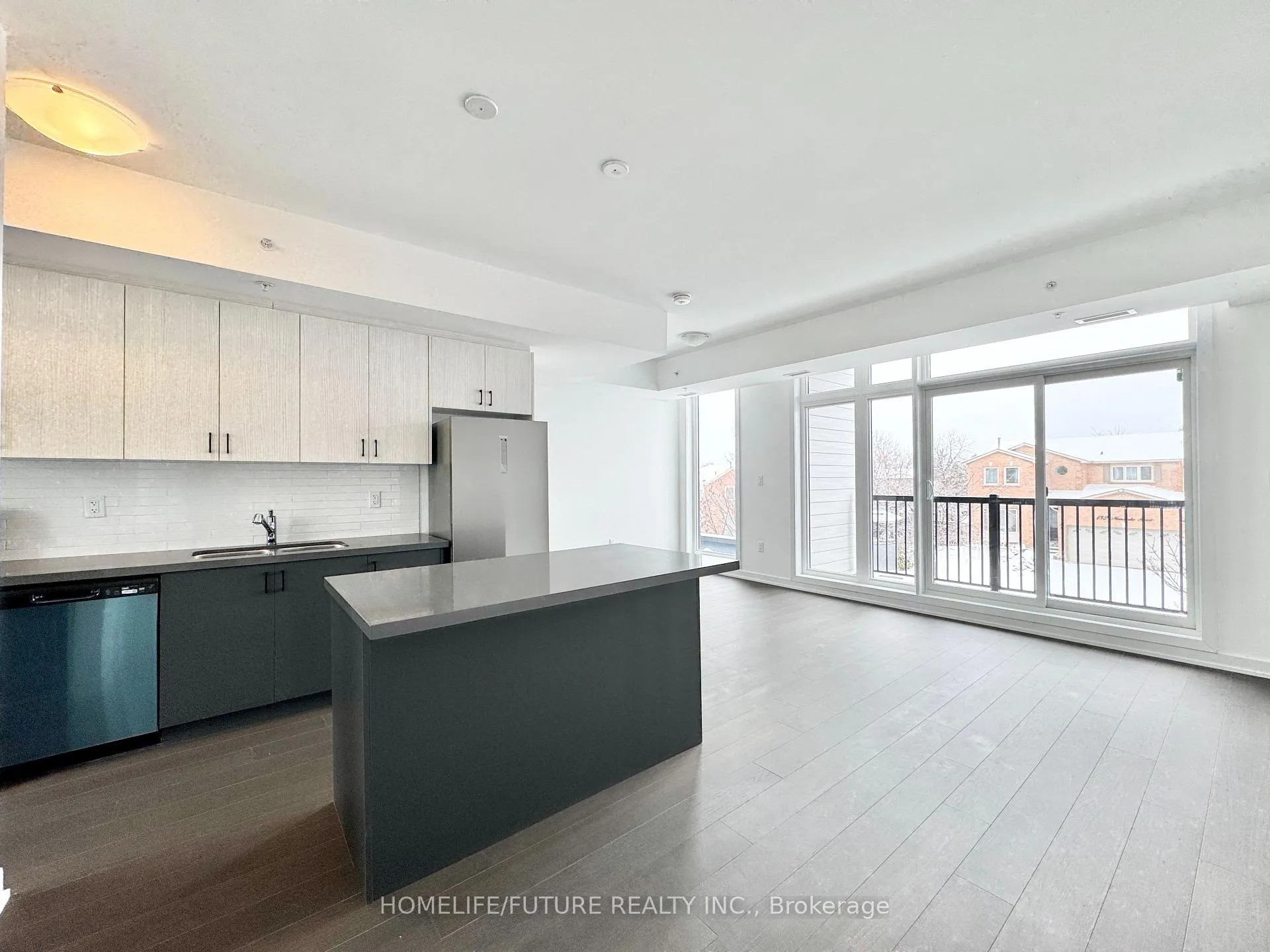 Photo 3 of Unit 15, 188 Angus Drive, Ajax, Central — HOMEH