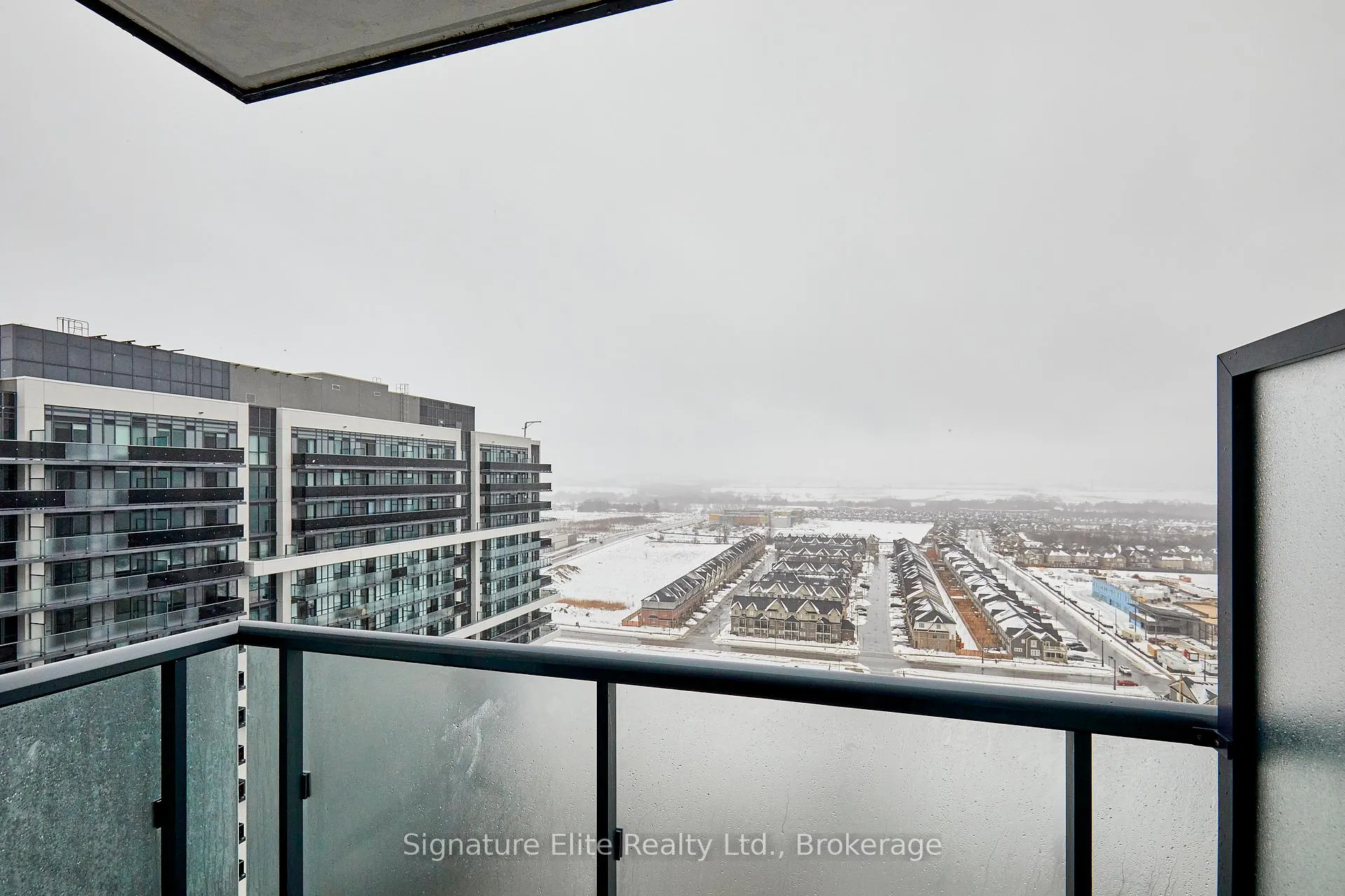 Photo 11 of Unit 1920, 2545 Simcoe Street N, Oshawa, Windfields — HOMEH