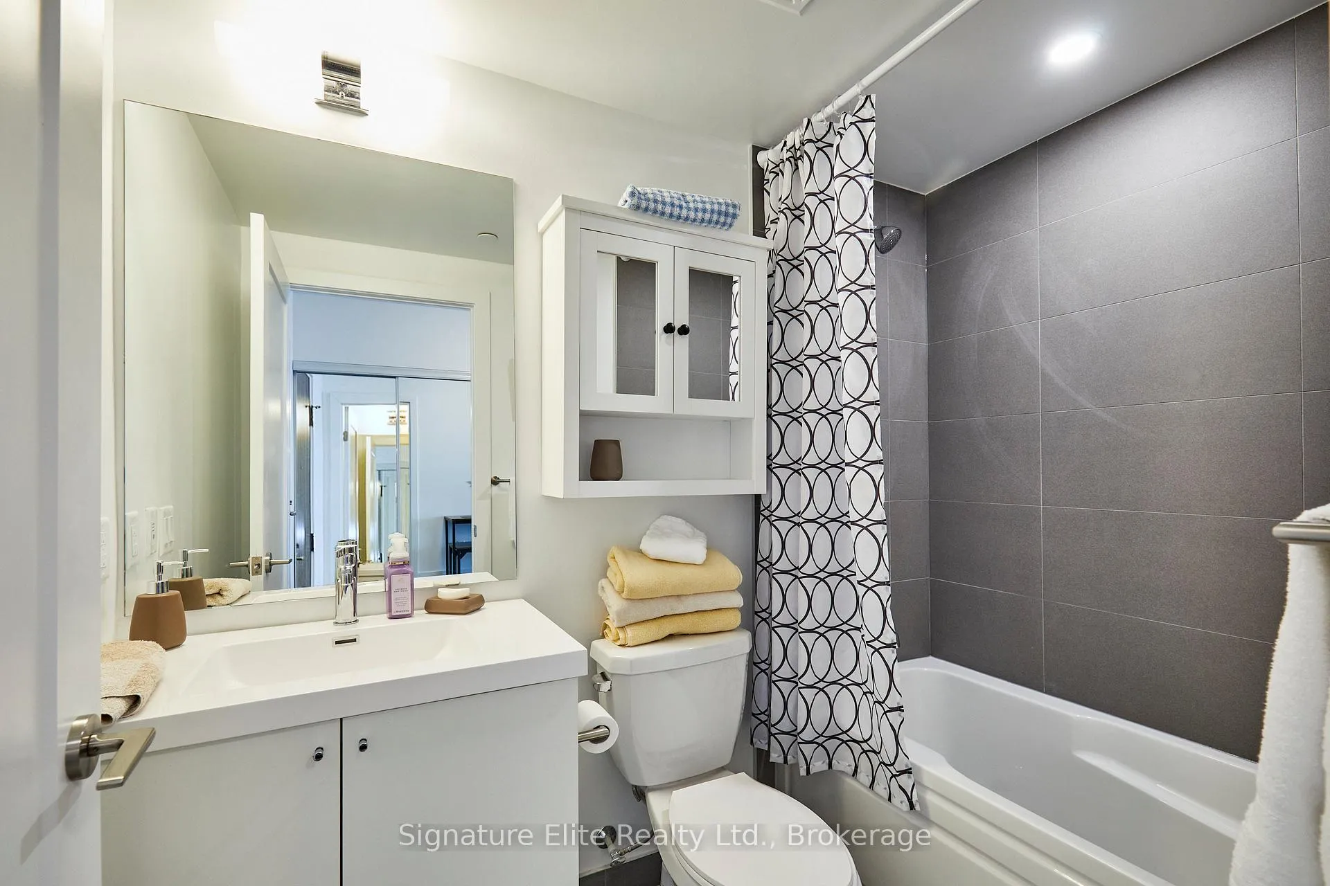 Photo 17 of Unit 1920, 2545 Simcoe Street N, Oshawa, Windfields — HOMEH