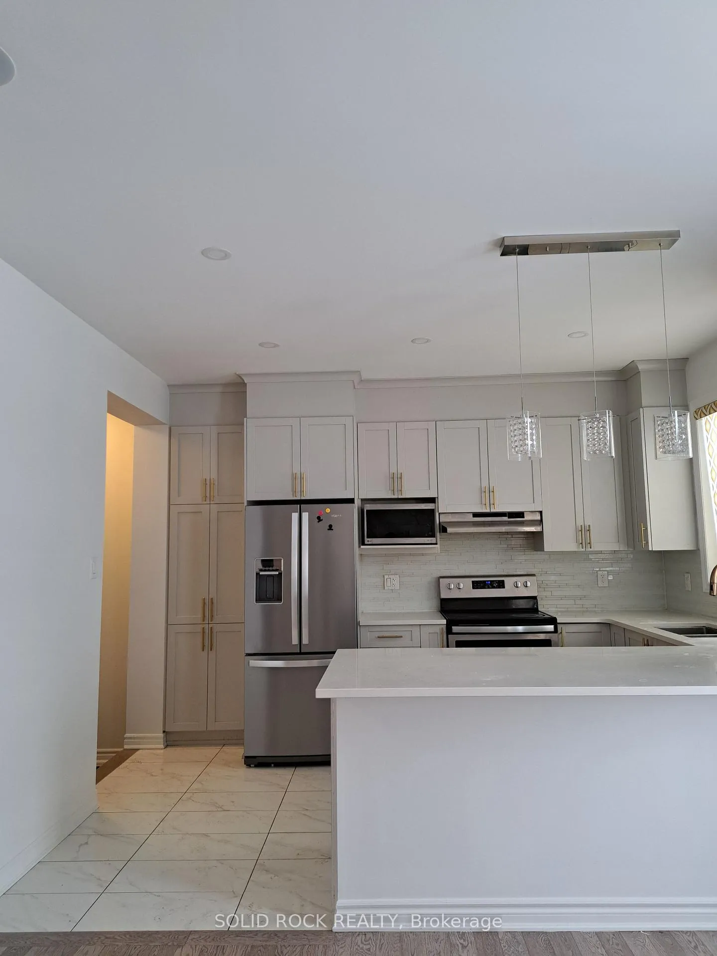 Photo 6 of 1873 Haiku Street, Ottawa, Barrhaven - Half Moon Bay — HOMEH