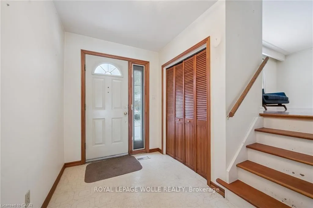 Photo 3 of 123 Lorraine Avenue, Kitchener — HOMEH