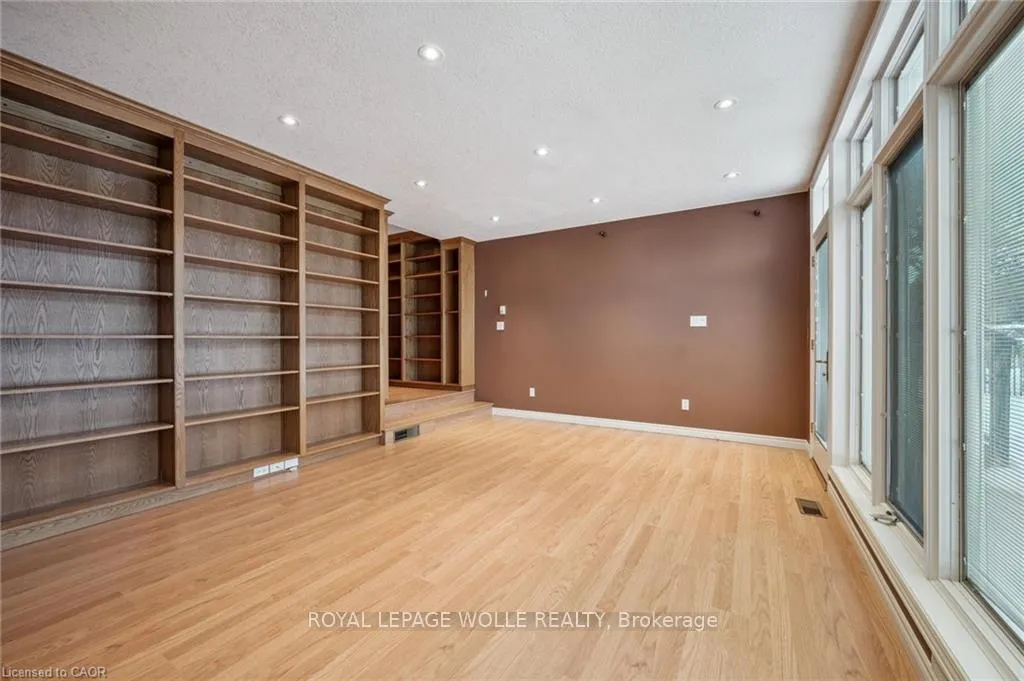 Photo 8 of 123 Lorraine Avenue, Kitchener — HOMEH