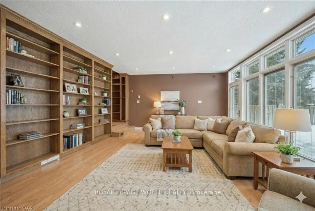 Photo 9 of 123 Lorraine Avenue, Kitchener — HOMEH