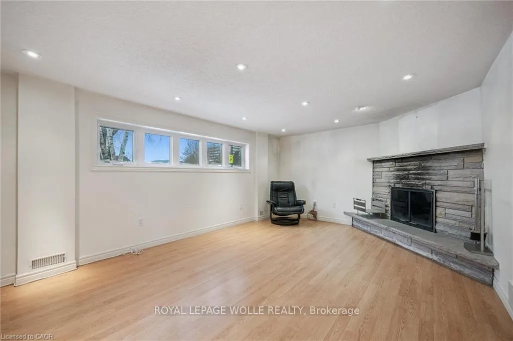 Photo 32 of 123 Lorraine Avenue, Kitchener — HOMEH