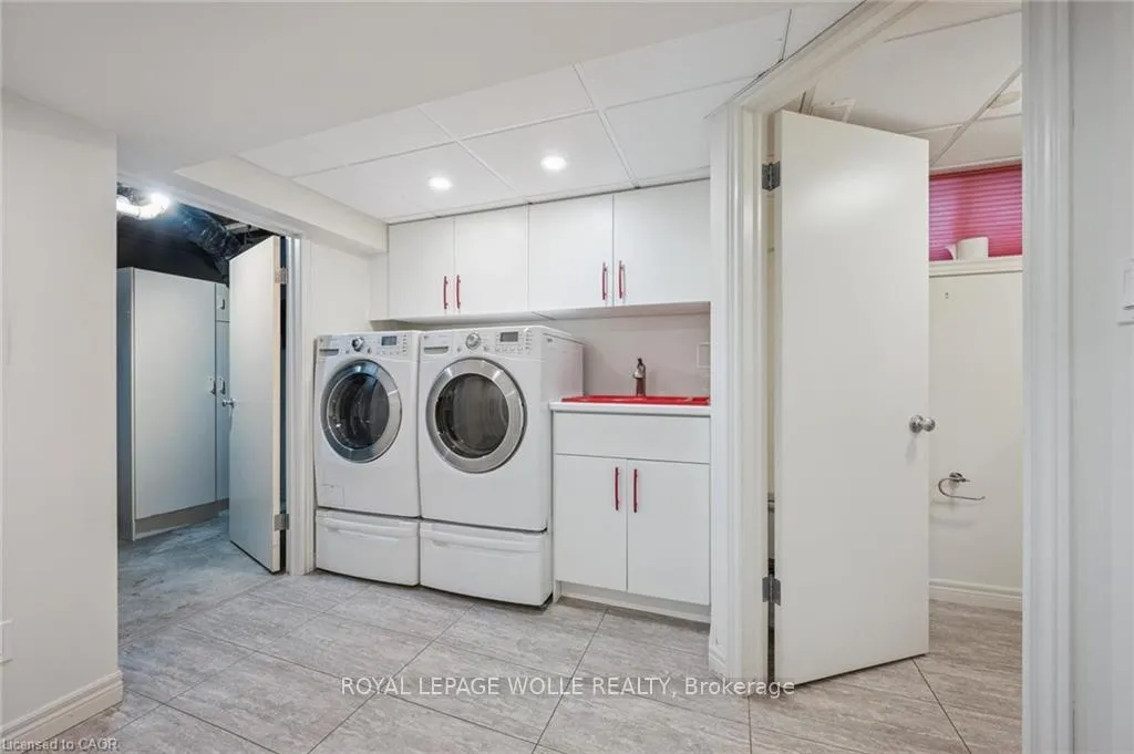 Photo 35 of 123 Lorraine Avenue, Kitchener — HOMEH