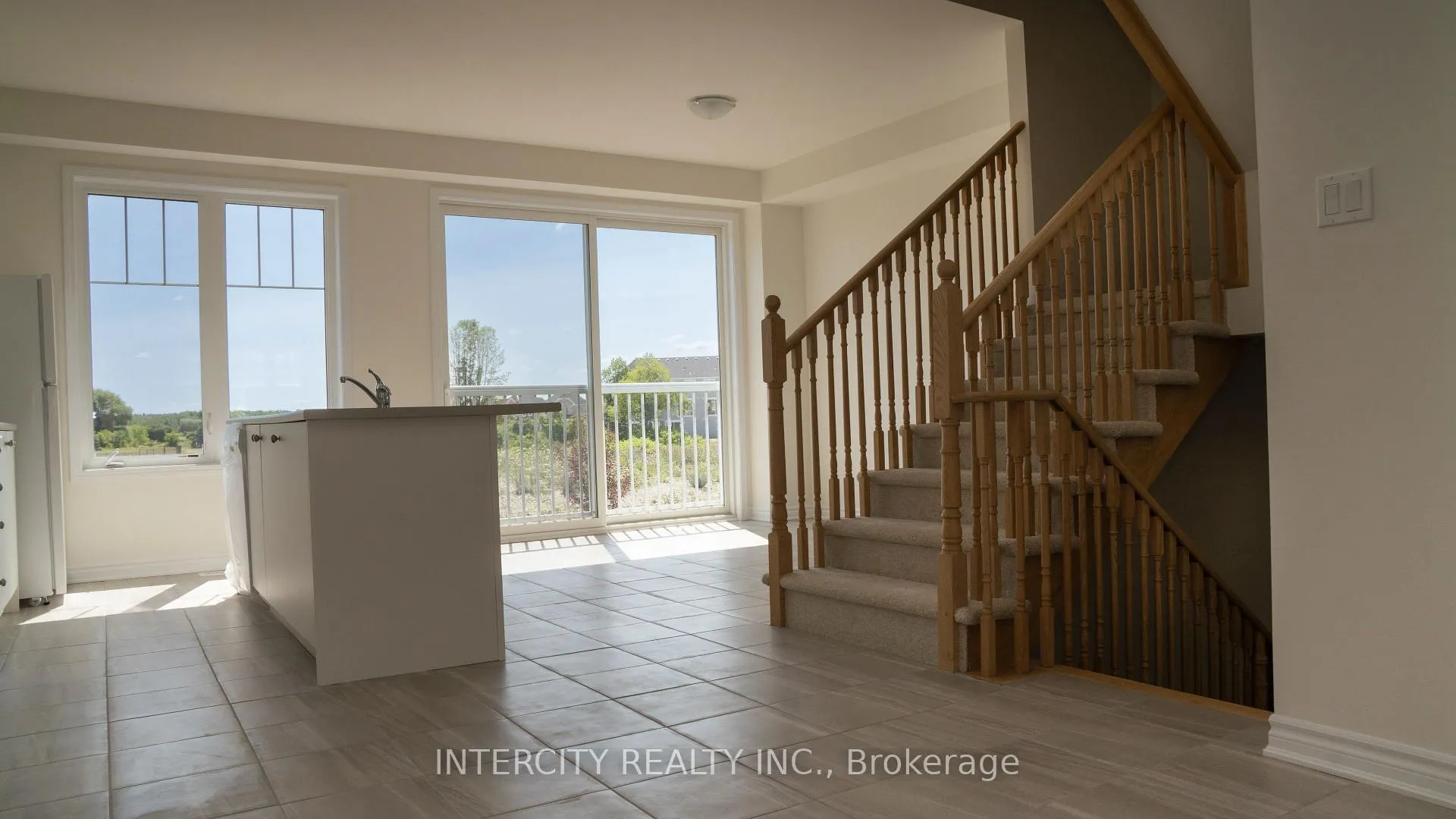 Photo 5 of 88 Sandhill Crane Drive, Wasaga Beach — HOMEH