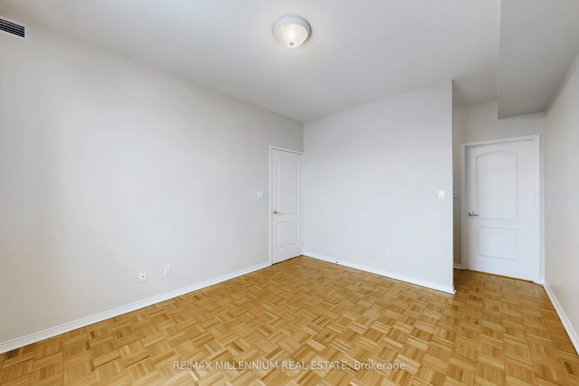 Photo 18 of Unit 619, 7373 Martingrove Road, Vaughan, Vaughan Grove — HOMEH