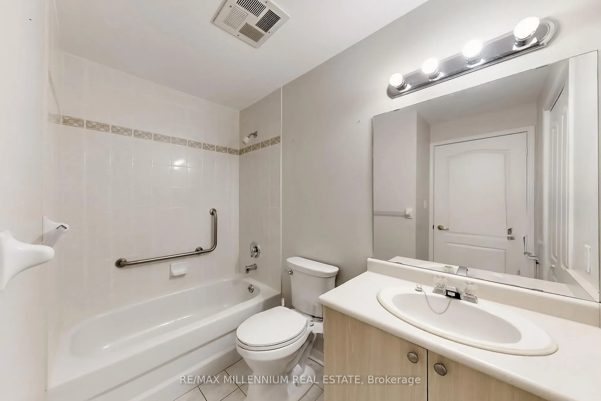 Photo 26 of Unit 619, 7373 Martingrove Road, Vaughan, Vaughan Grove — HOMEH