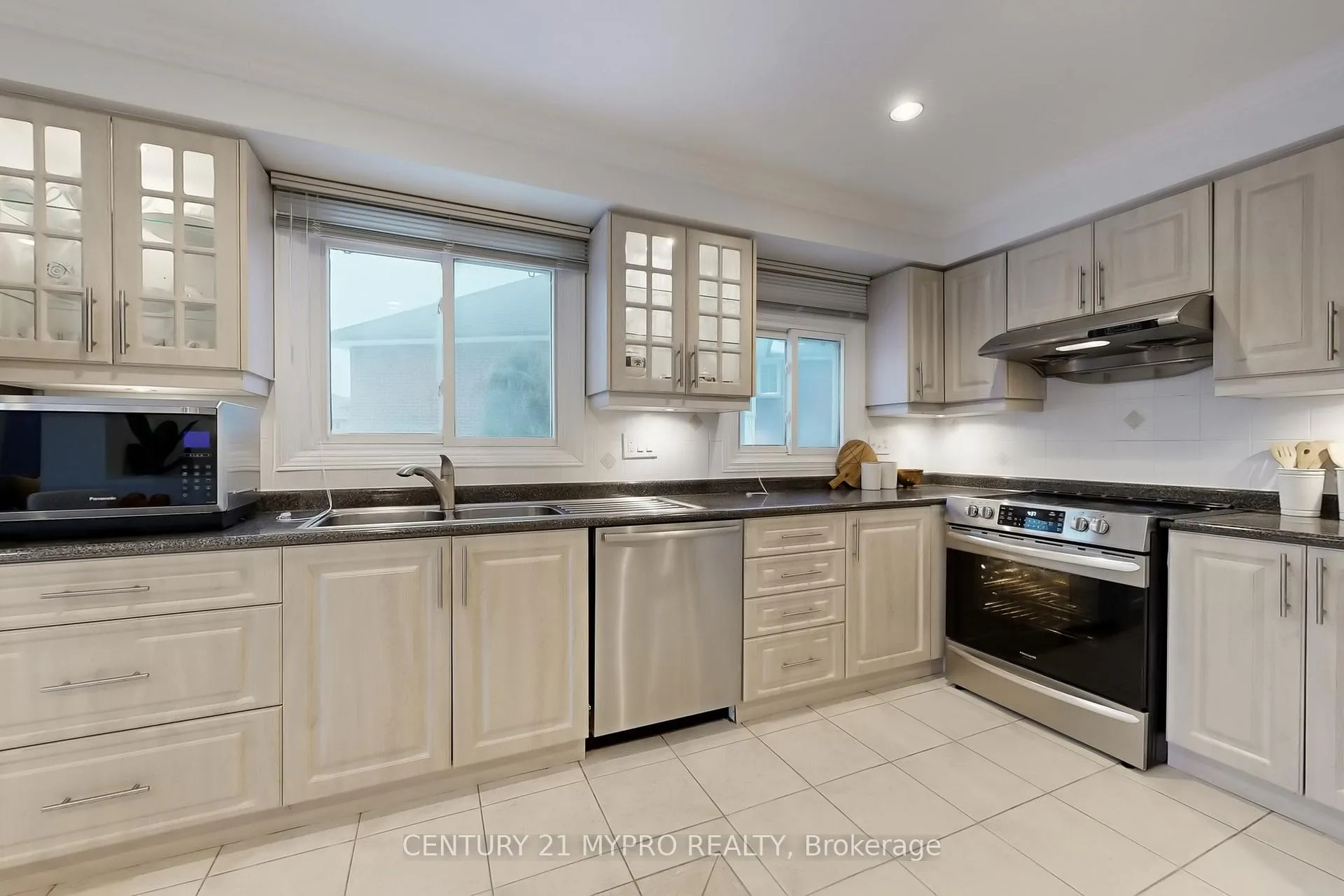 Photo 35 of 7 Sandor Place, Markham, Thornlea — HOMEH