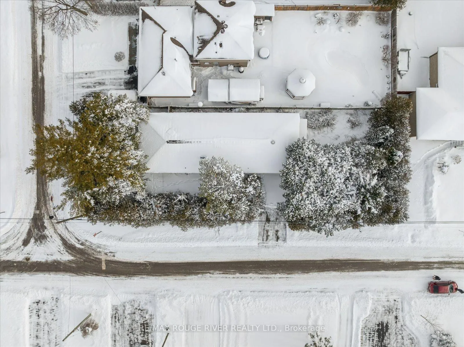 Photo 4 of 1277 Old Orchard Avenue, Pickering, Bay Ridges — HOMEH