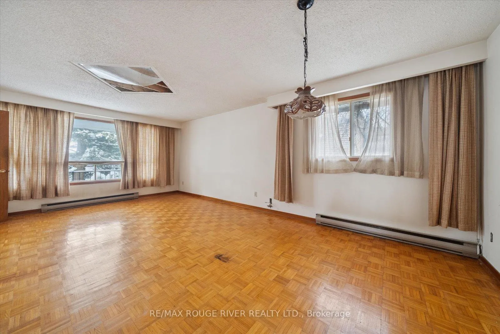 Photo 17 of 1277 Old Orchard Avenue, Pickering, Bay Ridges — HOMEH