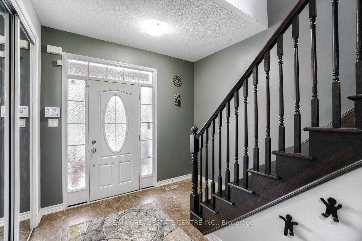 Photo 3 of 54 Olivia Street, Kitchener — HOMEH