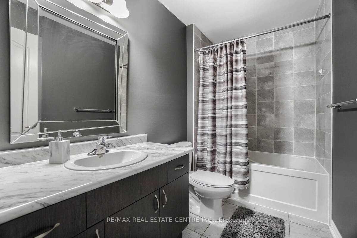 Photo 13 of 54 Olivia Street, Kitchener — HOMEH