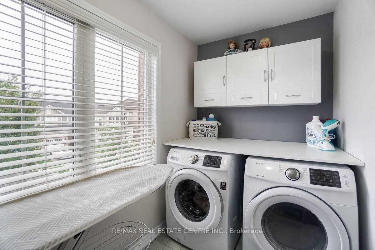 Photo 14 of 54 Olivia Street, Kitchener — HOMEH
