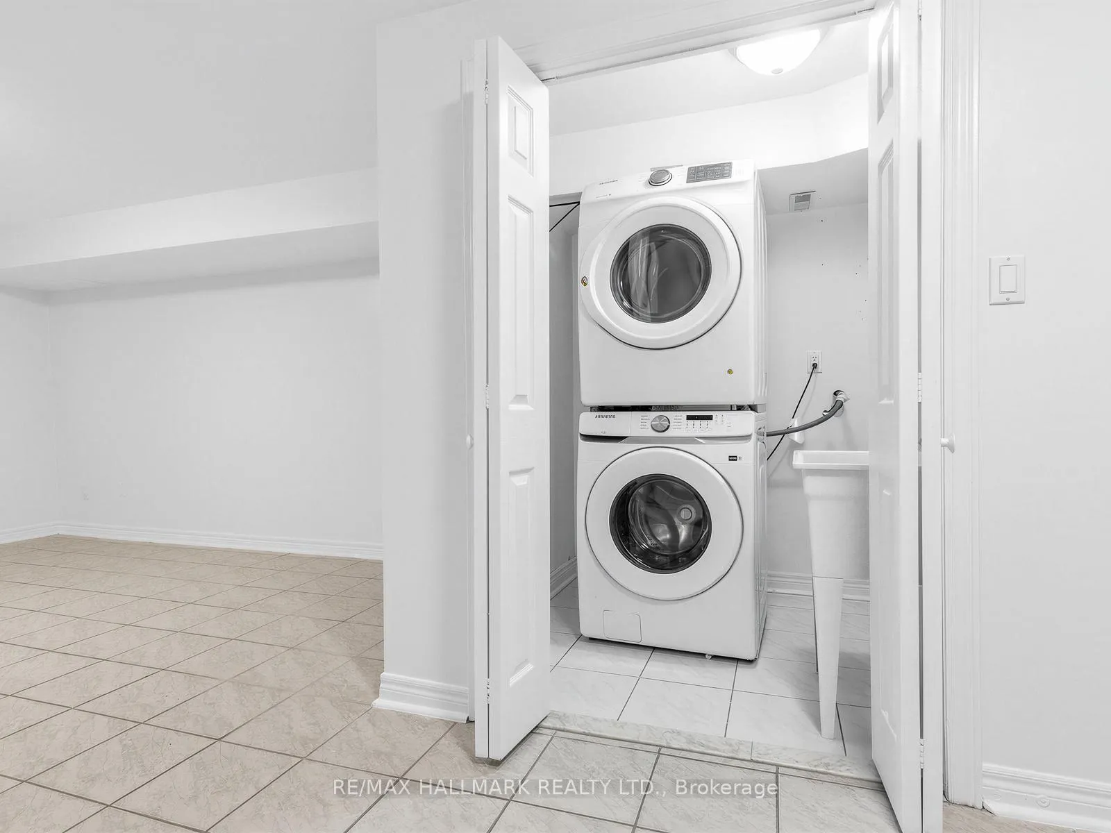Photo 33 of 150 Gowan Avenue, Toronto, Danforth Village-East York — HOMEH