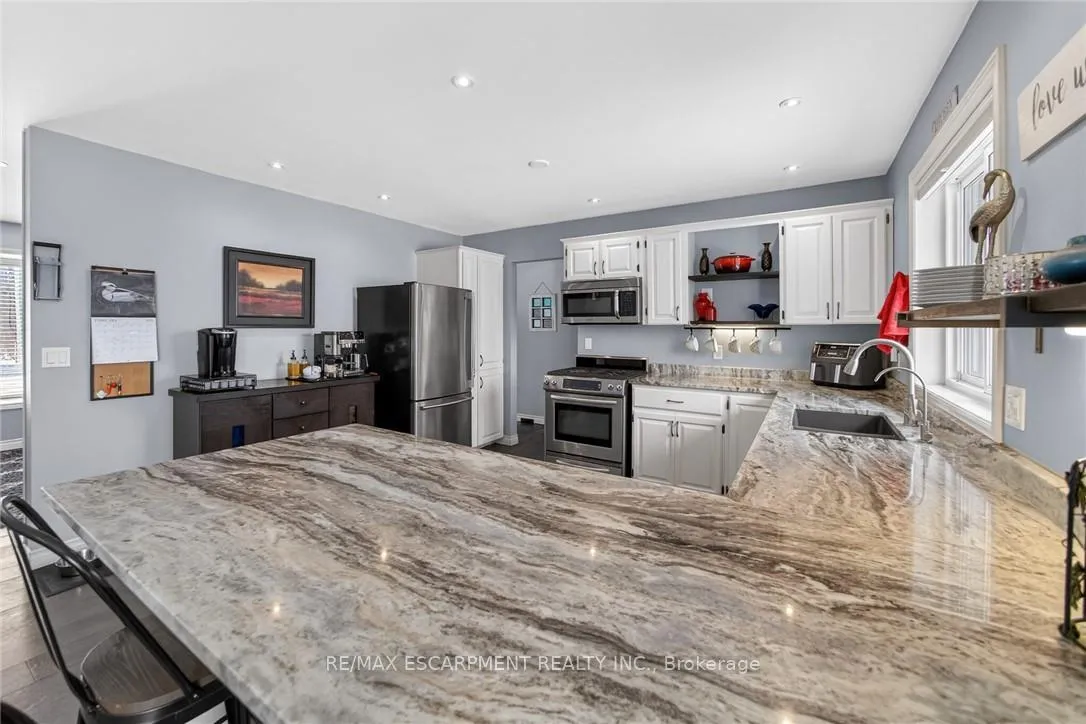 Photo 13 of 42004 Highway 3, Wainfleet, Marshville/Winger — HOMEH