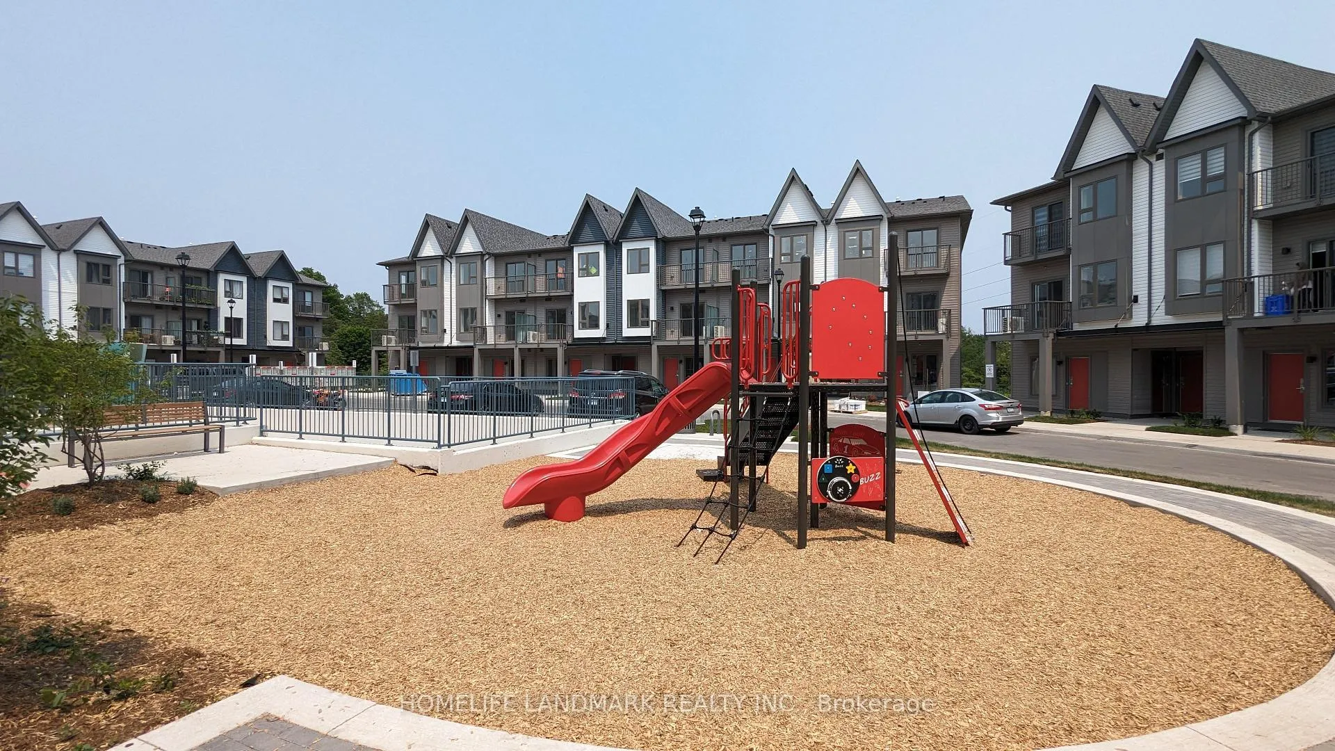 Photo 2 of Unit 812, 2635 William Jackson Drive, Pickering, Duffin Heights — HOMEH