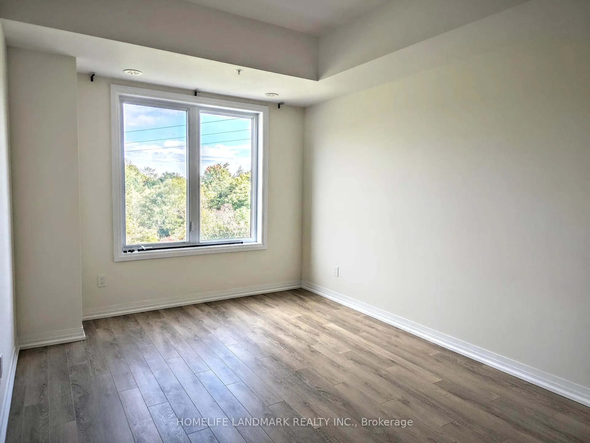 Photo 6 of Unit 812, 2635 William Jackson Drive, Pickering, Duffin Heights — HOMEH