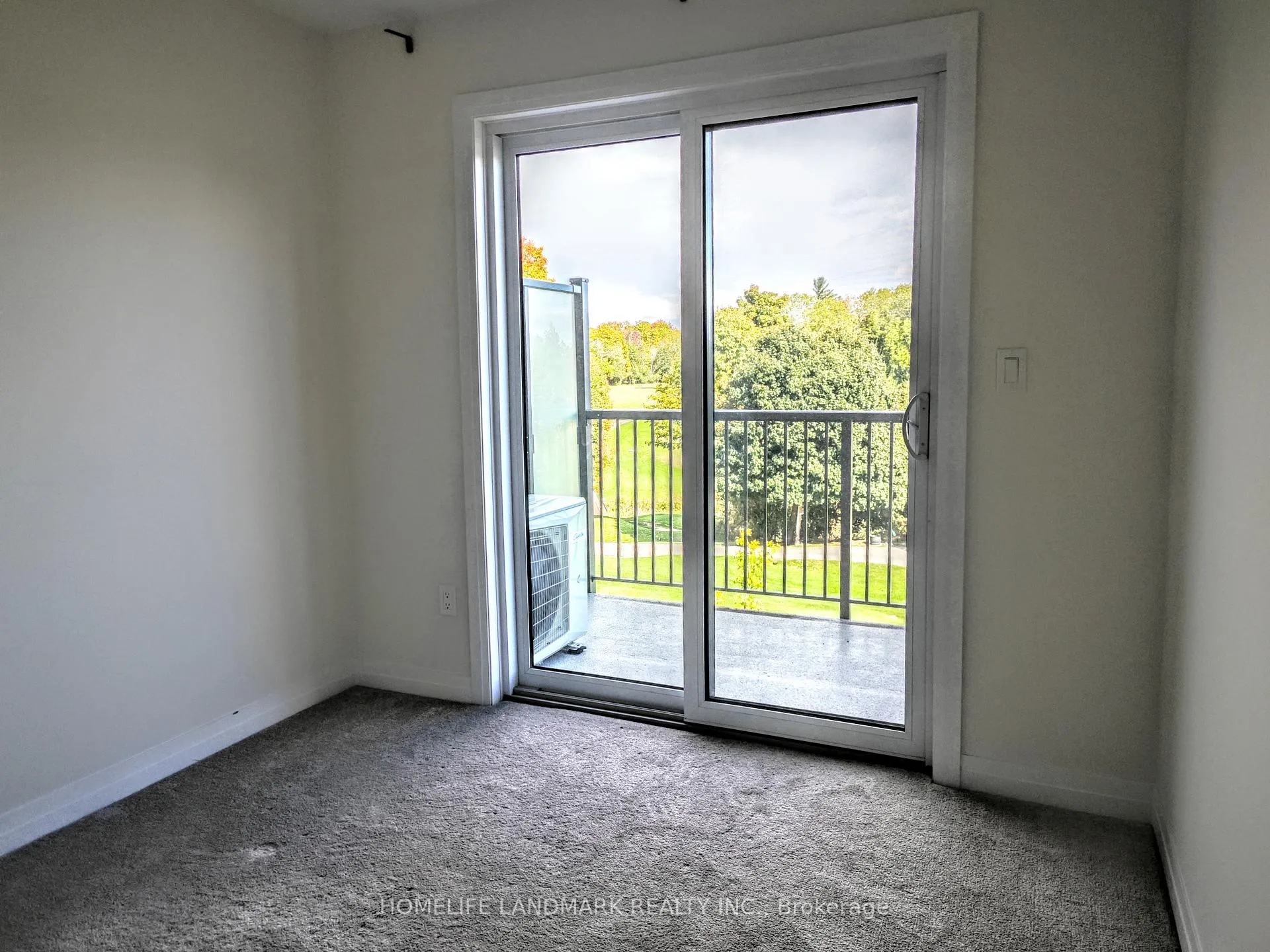 Photo 7 of Unit 812, 2635 William Jackson Drive, Pickering, Duffin Heights — HOMEH